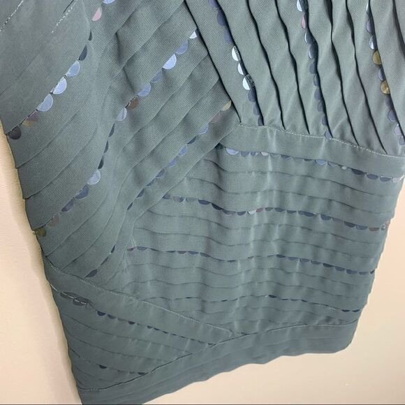 Ann Taylor xs green sleeveless blouse top B1 - Picture 2 of 10